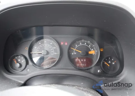 2016 Jeep Compass Sport z USA, uszkodzony, nr VIN 1C4NJCBA5GD575109